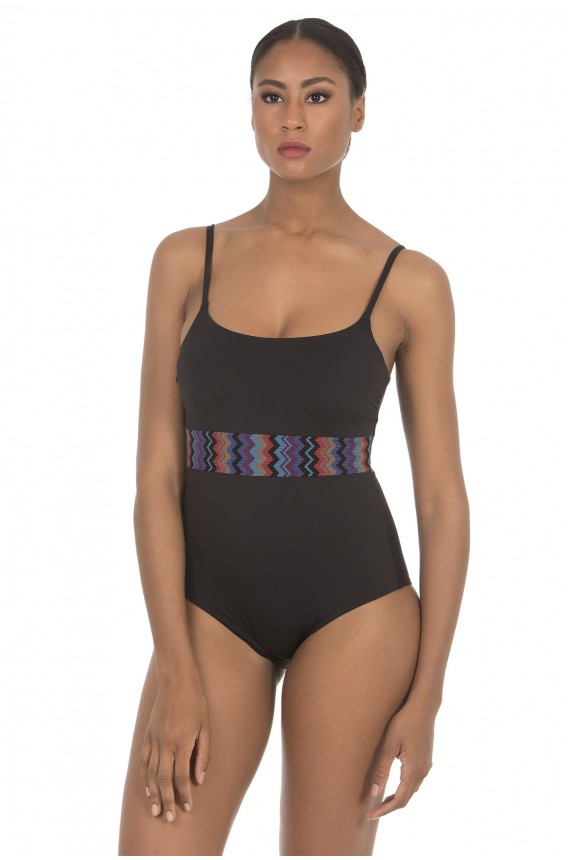 WIRELESS SQUARE NECKLINE SWIMSUIT