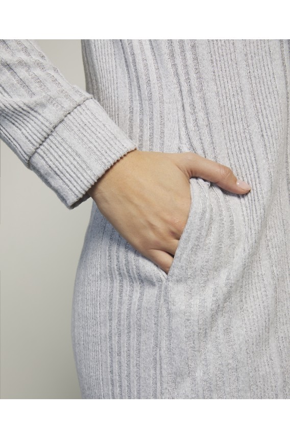 LONG SLEEVED NIGHTGOWN