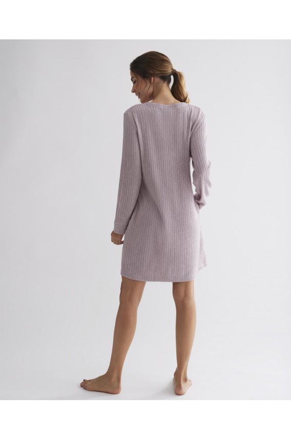 LONG SLEEVED NIGHTGOWN