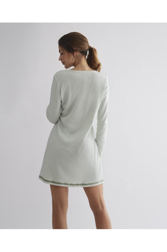 LONG SLEEVED NIGHTGOWN