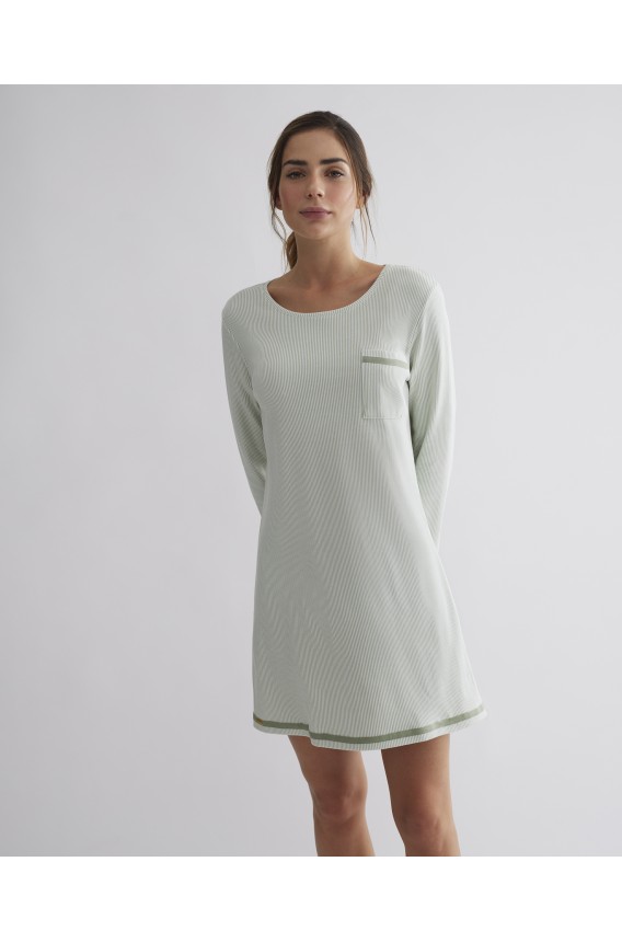 LONG SLEEVED NIGHTGOWN