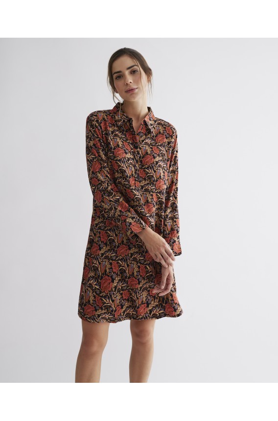 LONG SLEEVED NIGHTGOWN