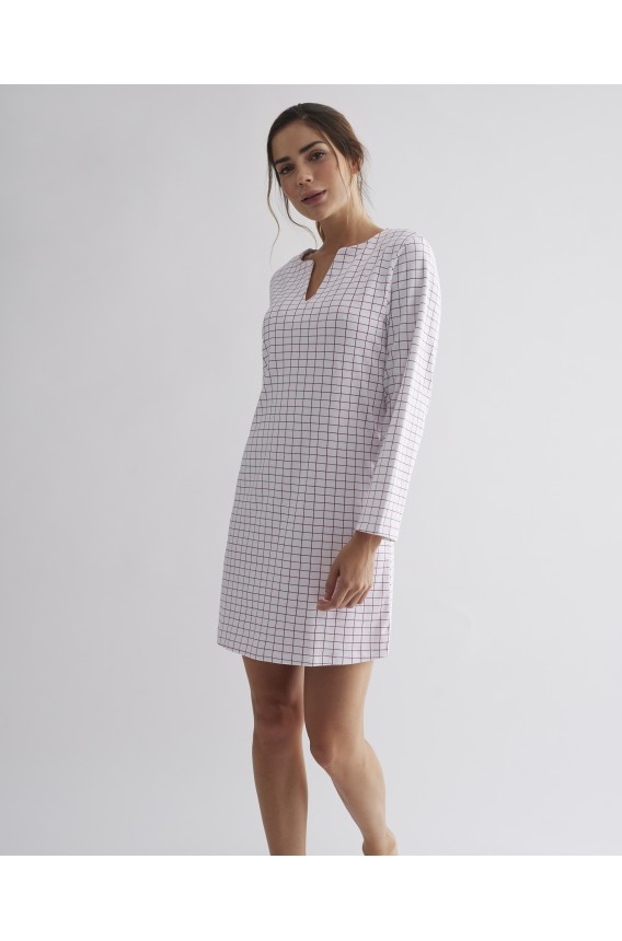 LONG SLEEVED NIGHTGOWN