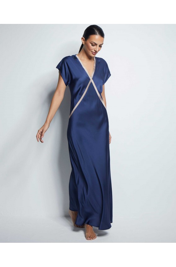 LONG NIGHTGOWN