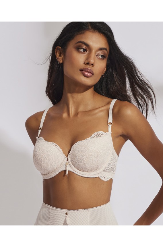 ESSENTIAL MOULDED BRA