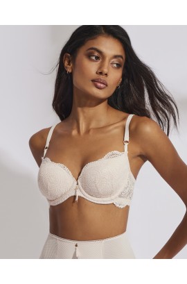 ESSENTIAL MOULDED BRA