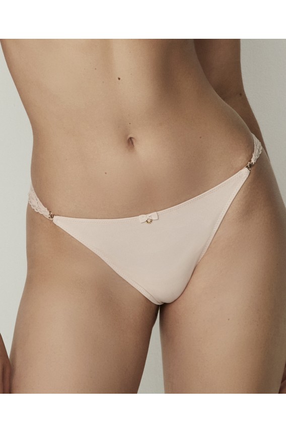 CUECA BRASILEIRA COM RENDA