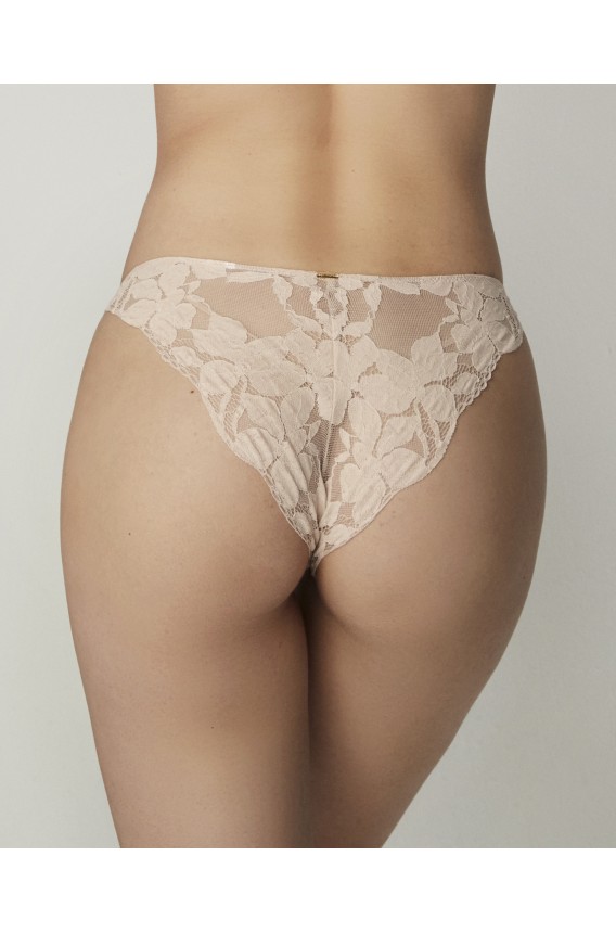 CUECA BRASILEIRA COM RENDA