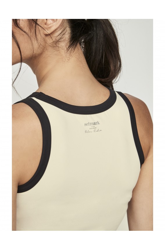 SPORTS T-SHIRT BY PILAR RUBIO