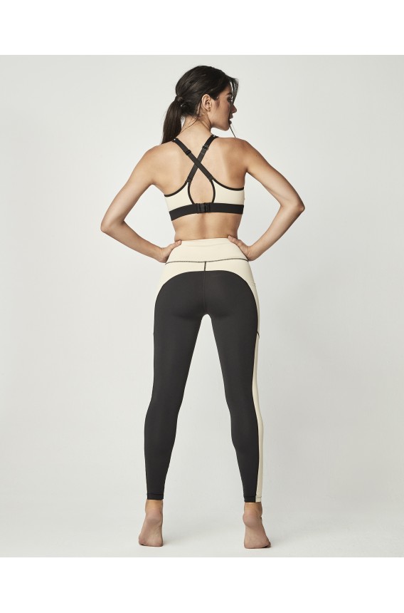 TOP DEPORTIVO CON CORCHETES BY PILAR RUBIO