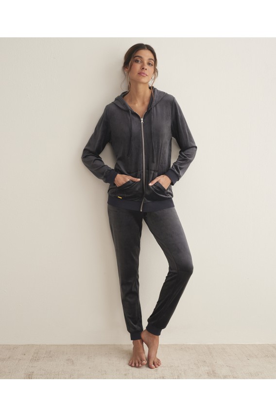 CONJUNTO PANTALON CHAQUETA CAPUCHA