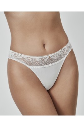 CUECA BRASILEIRA COM RENDA