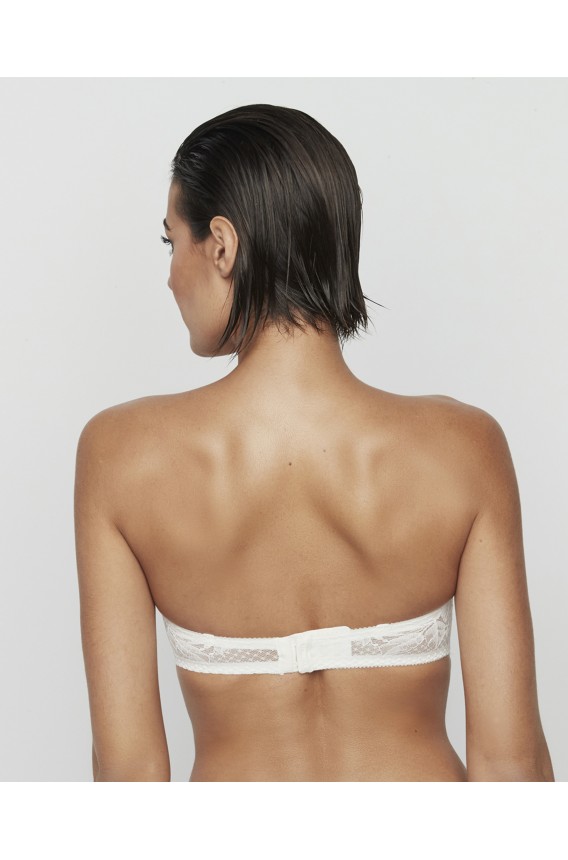 SMOOTH CUP STRAPLESS BRA