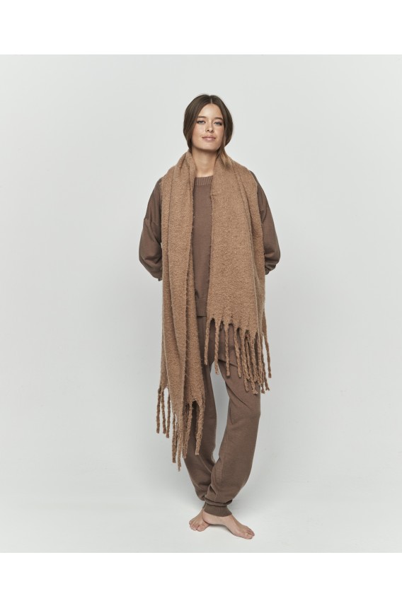SCARF WITH FRINGES