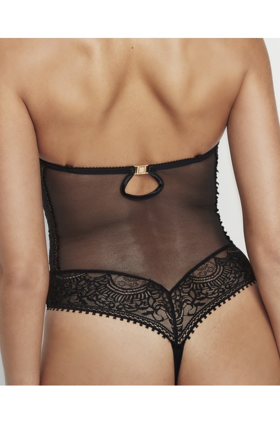 BODY LINGERIE BY PILAR RUBIO