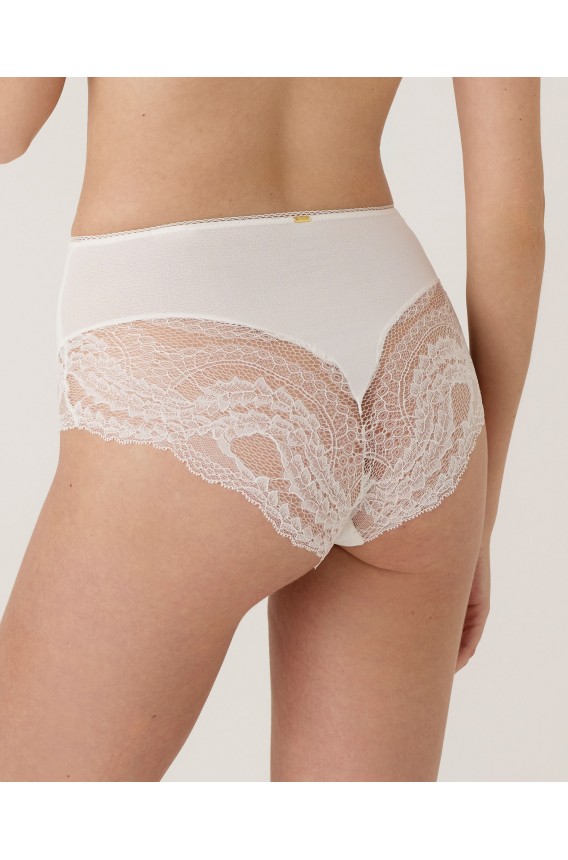 CUECA MODELADORA DE CINTURA MUITO ALTA