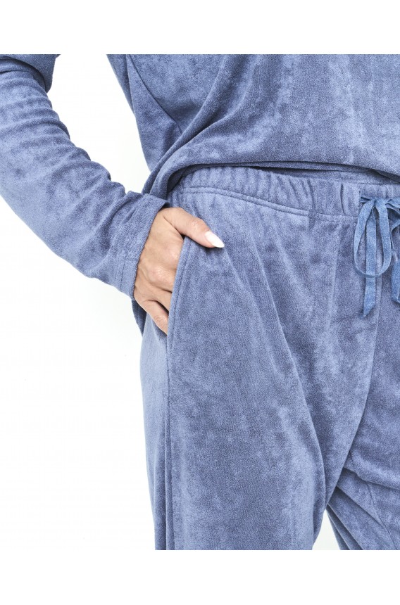 TWO-PIECE PYJAMA SET