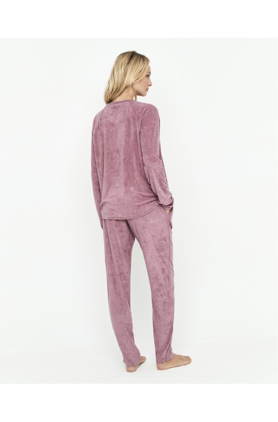 TWO-PIECE PYJAMA SET