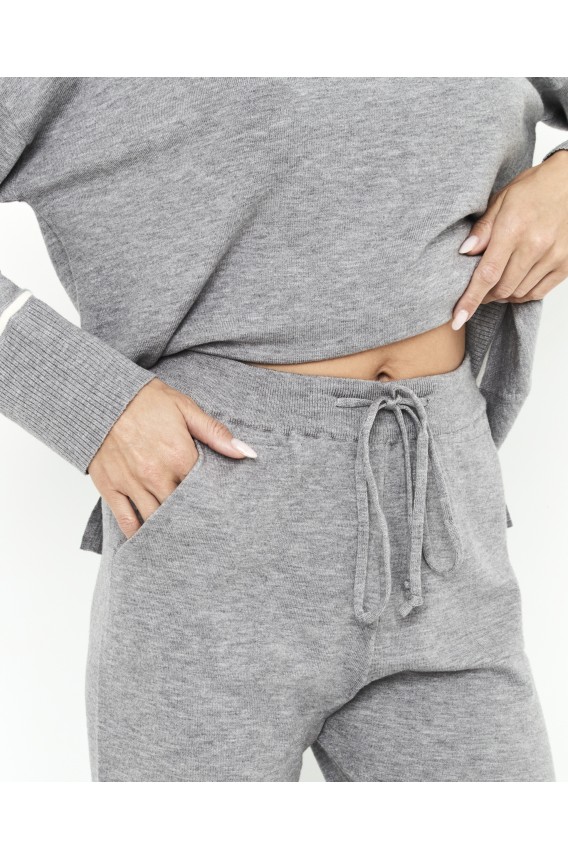 CONJUNTO DE MALHA COM DECOTE REDONDO