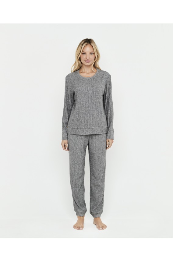 TWO-PIECE PYJAMA SET