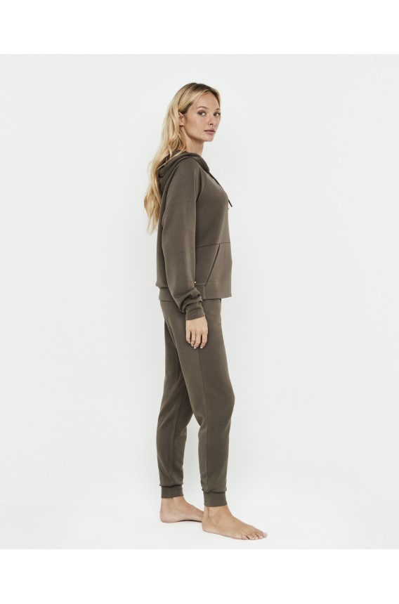 CONJUNTO SUDADERA CON CAPUCHA PANTALON