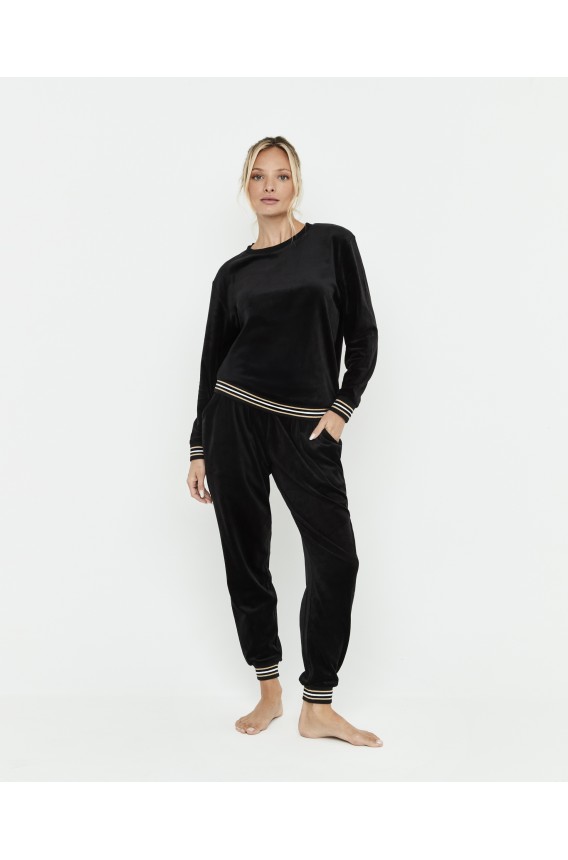 CONJUNTO DE VELUDO COM SWEAT E CALÇAS